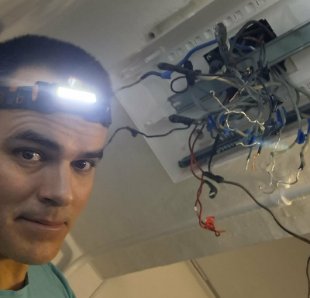 Makács Gergely villanyszerelő Budapest - SOS hibaelhárítás és villanyszerelés